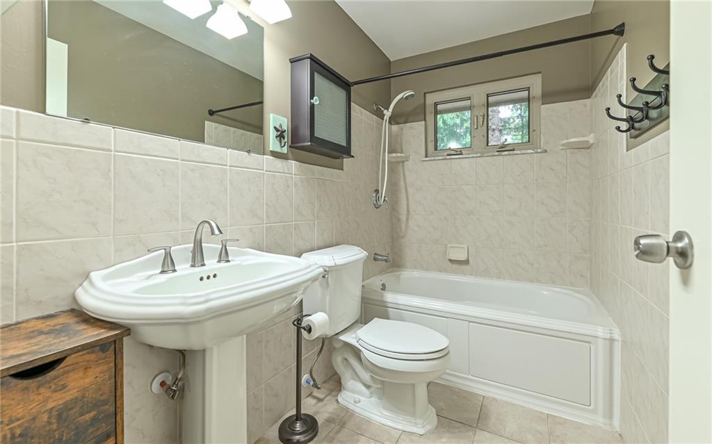 460 Highview Road Wexford, PA 15090 - Photo 13 of 25