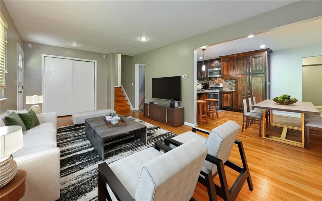 460 Highview Road Wexford, PA 15090 - Photo 2 of 25