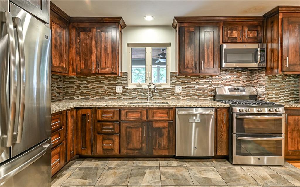 460 Highview Road Wexford, PA 15090 - Photo 5 of 25