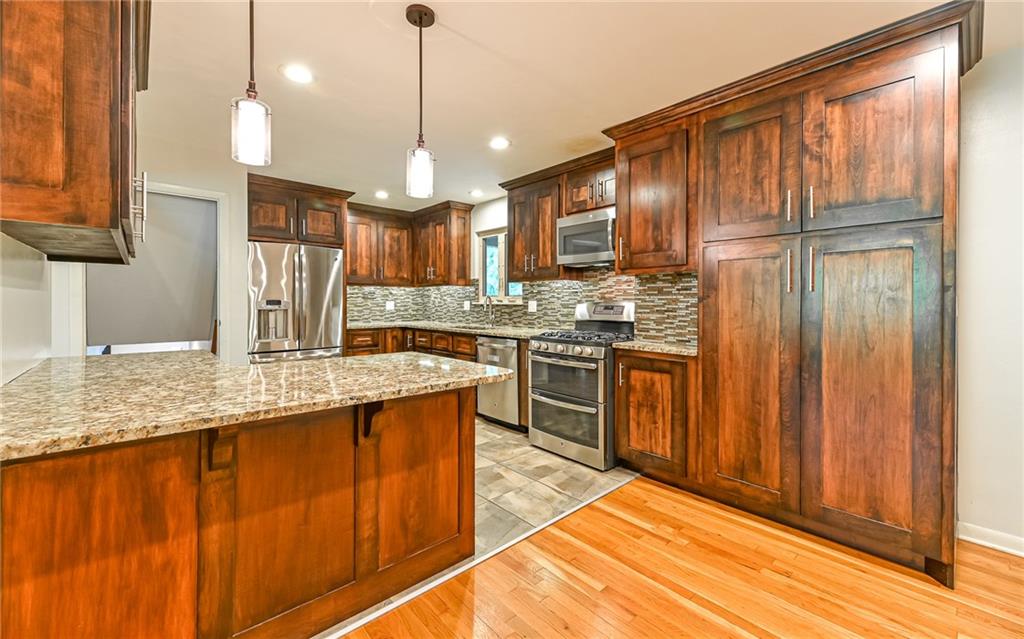 460 Highview Road Wexford, PA 15090 - Photo 6 of 25