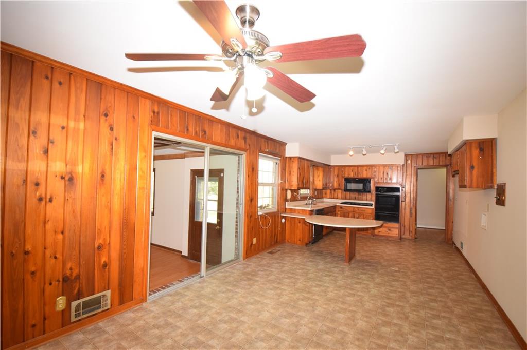 928 Rays Road Stone Mountain, GA 30083 - Photo 24 of 40