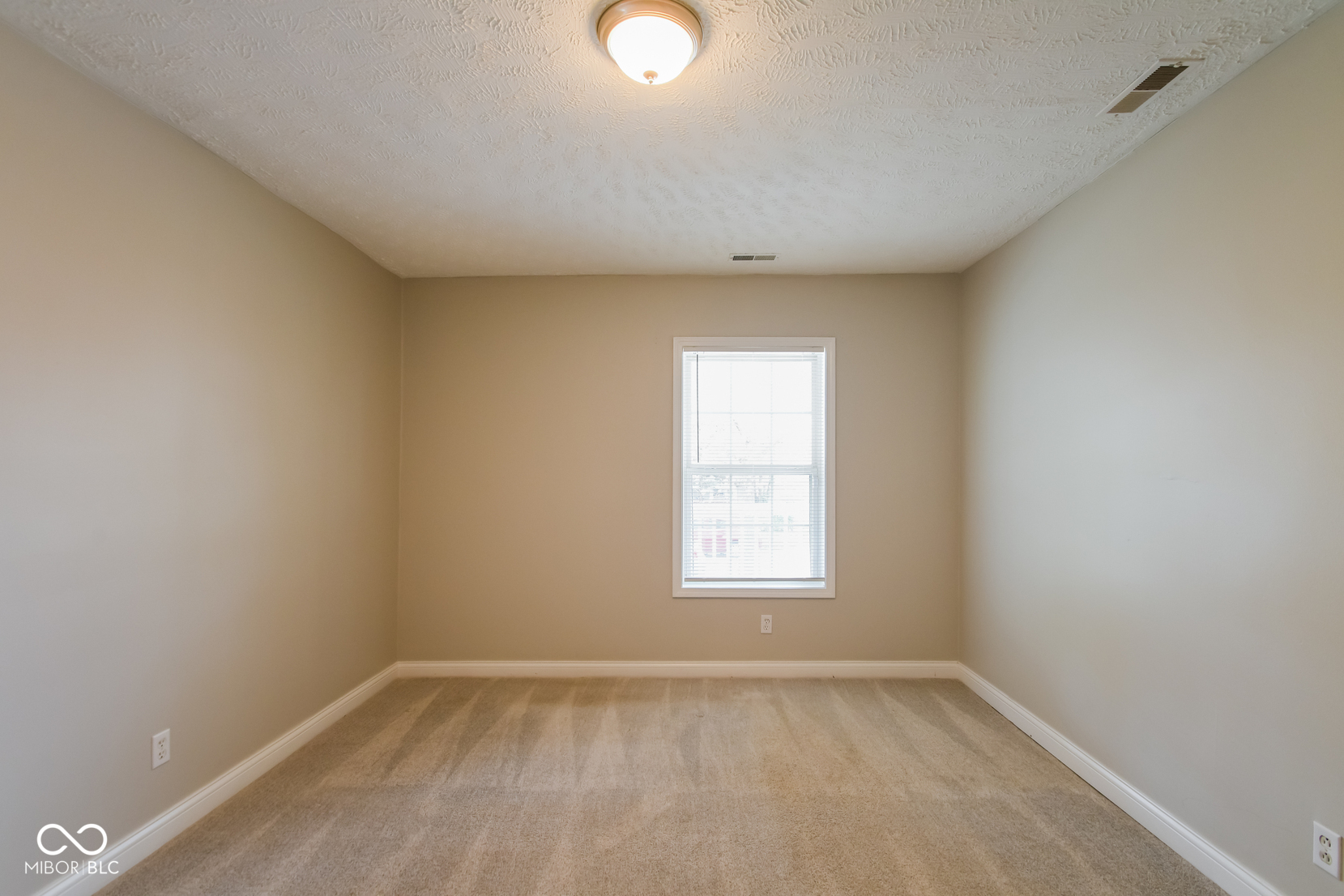 2037 Adams Street Indianapolis, IN 46218 - Photo 13 of 21