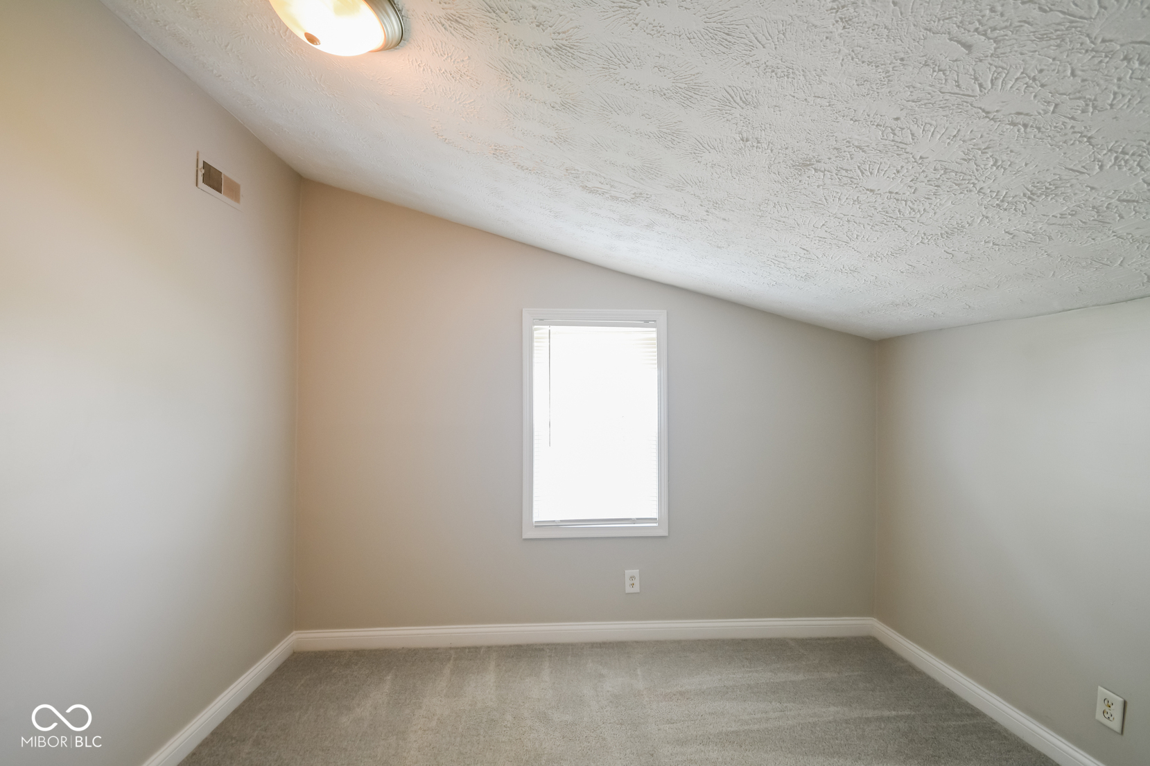 2037 Adams Street Indianapolis, IN 46218 - Photo 15 of 21