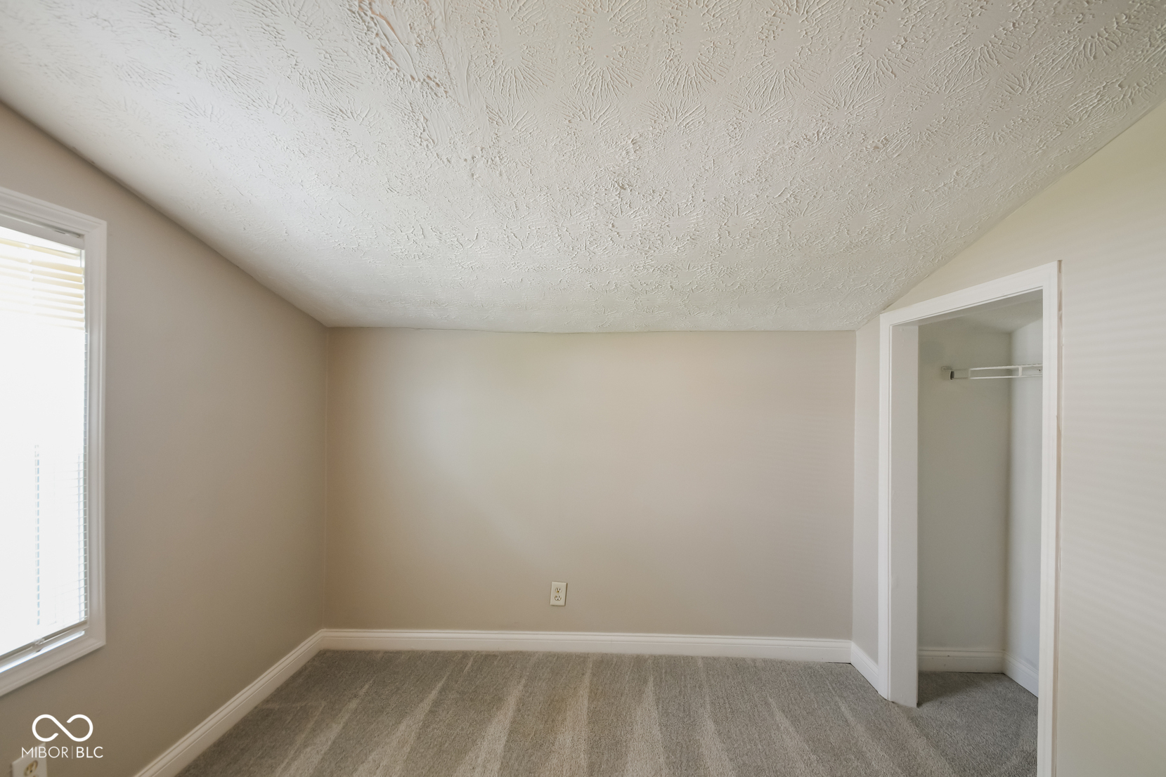 2037 Adams Street Indianapolis, IN 46218 - Photo 16 of 21