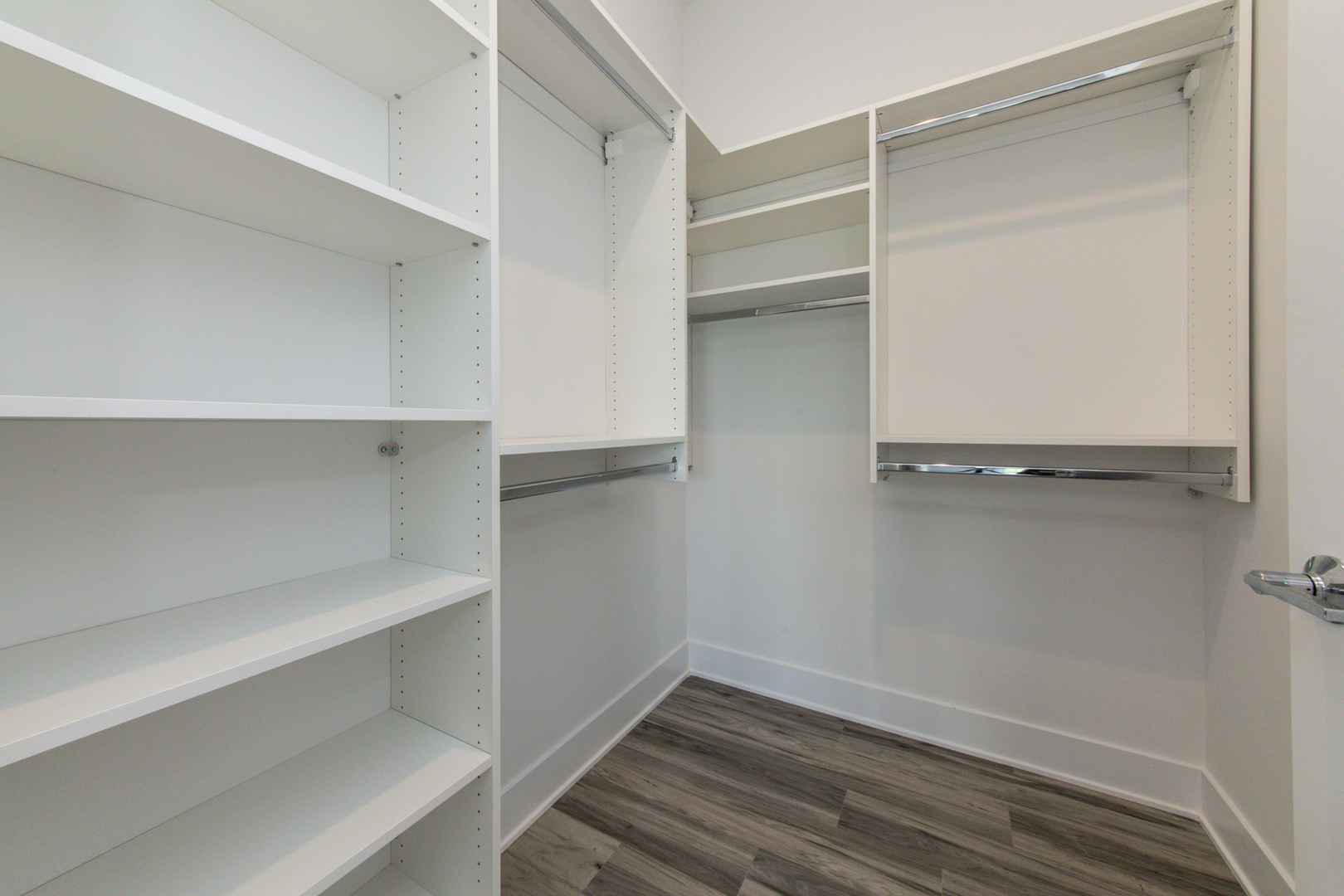 1116 Courtland Avenue, Unit 304 Park Ridge, IL 60068 - Photo 10 of 19 a view of an empty walk in closet