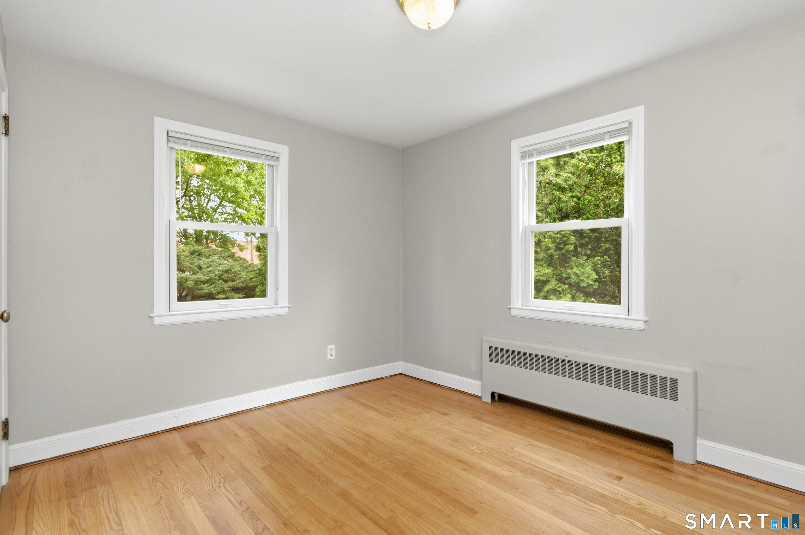 149 Mill Street Wethersfield, CT 06109 - Photo 13 of 29 an empty room with a window