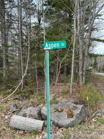 $79,900 | 8-9 Aspen Drive, South Thomaston, ME 04858
