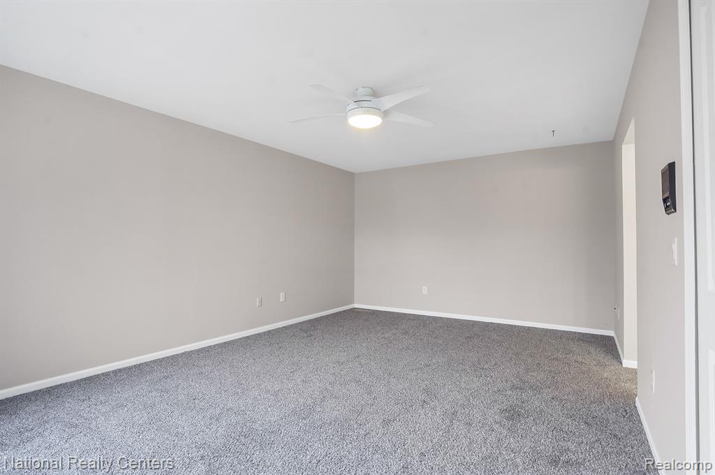 23085 Farmington Road Farmington, MI 48336 - Photo 19 of 31 Gallery Image 19