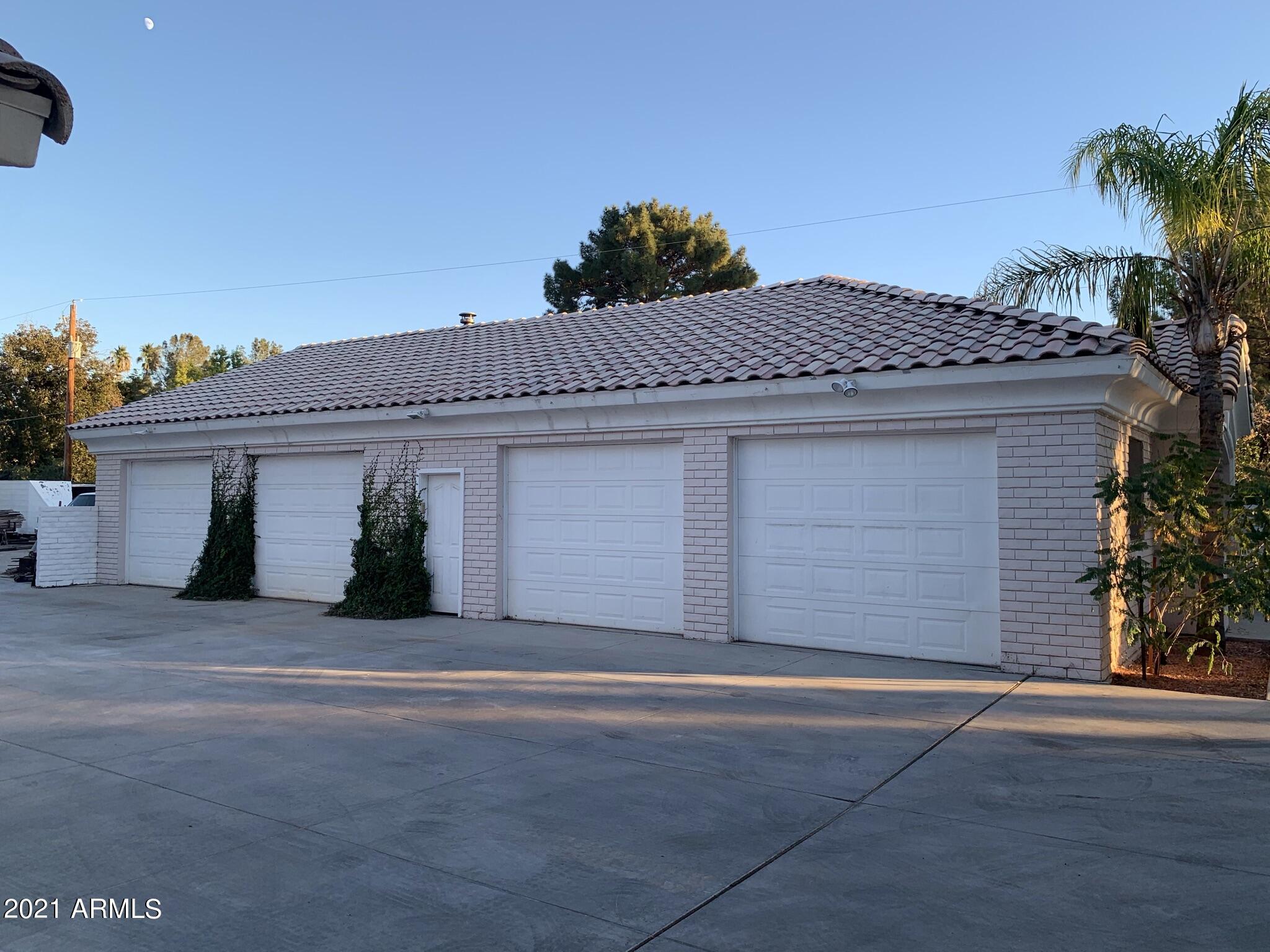 1429 North Gilbert Road Mesa, AZ 85213 - Photo 23 of 30 IMG_1342