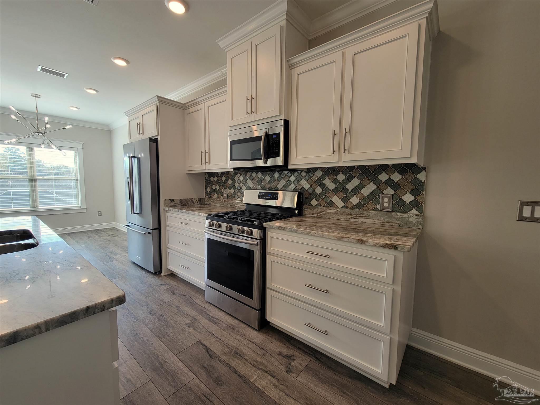 1612 Cadence Loop Cantonment, FL 32533 - Photo 13 of 40