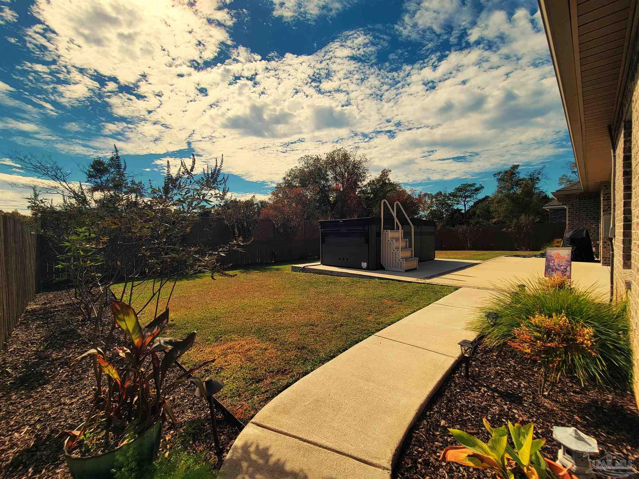 1612 Cadence Loop Cantonment, FL 32533 - Photo 4 of 40