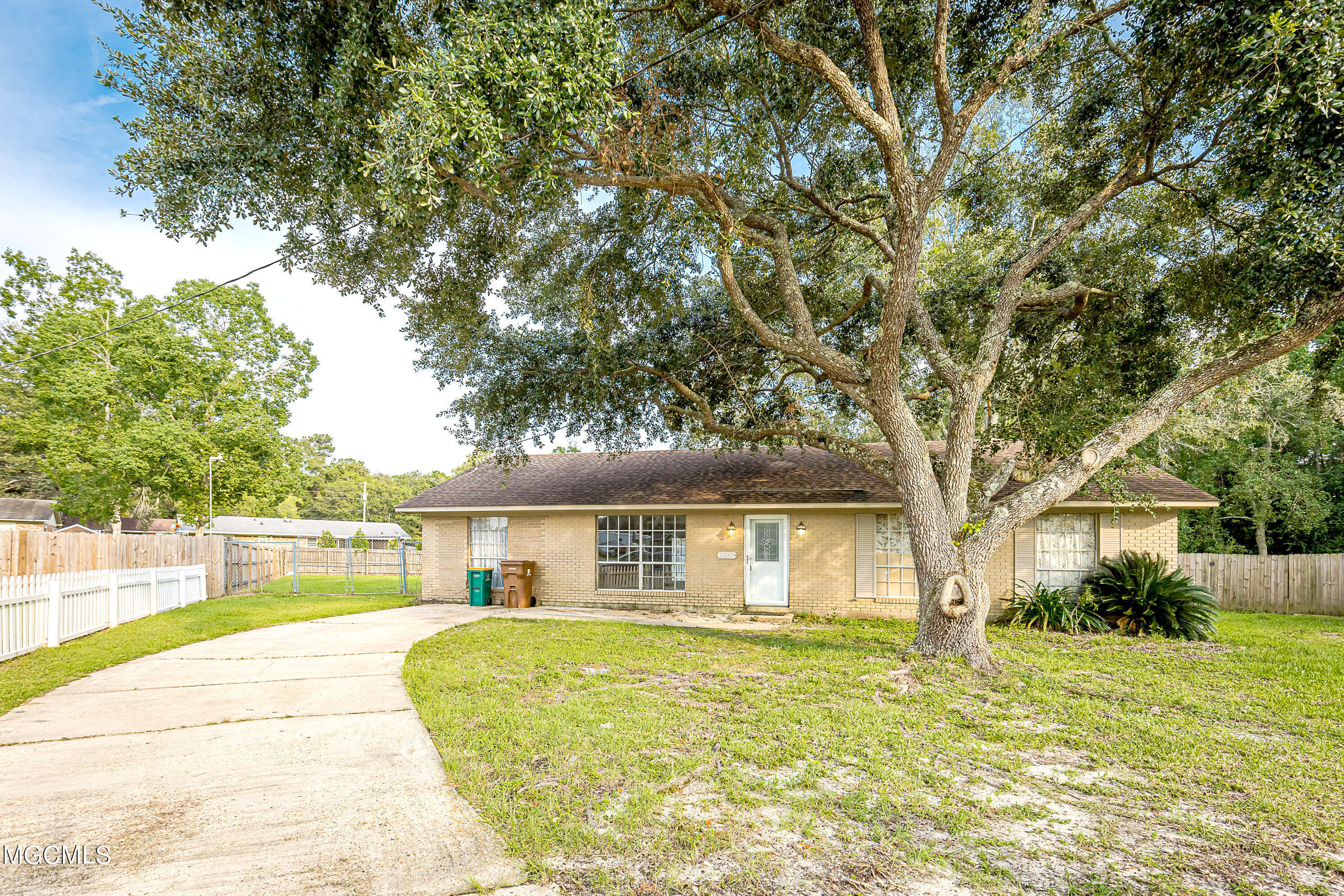 11368 Ruth Court Biloxi, MS 39532 - Photo 45 of 46 IMG_2988