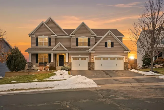 $825,000 | 1535 Hemlock Way, Chanhassen, MN 55317