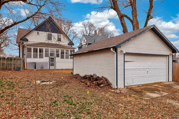 $189,900 | 523 Kansas Avenue, Holton, KS 66436