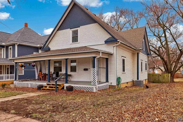 $189,900 | 523 Kansas Avenue, Holton, KS 66436