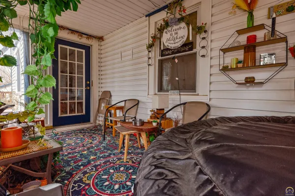 $189,900 | 523 Kansas Avenue, Holton, KS 66436