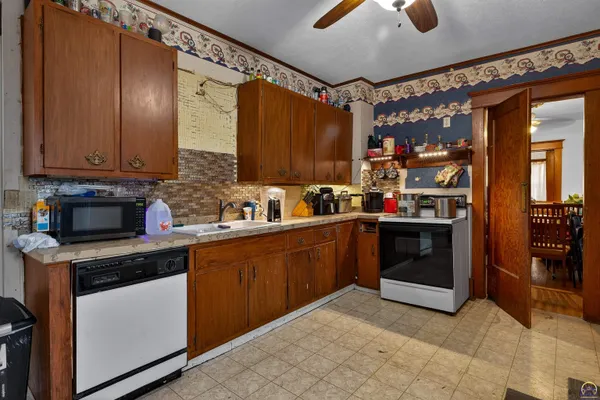 $189,900 | 523 Kansas Avenue, Holton, KS 66436