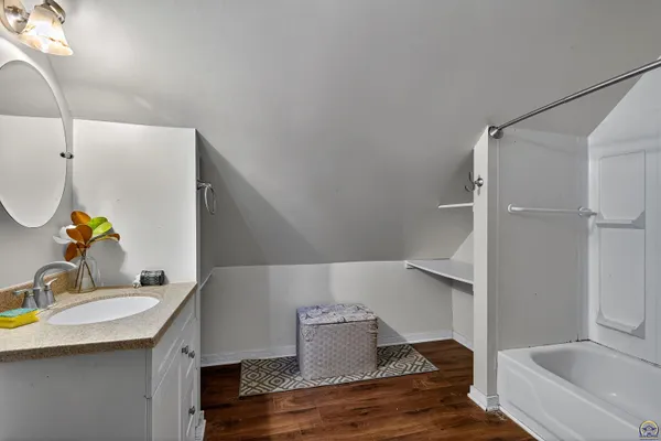 $189,900 | 523 Kansas Avenue, Holton, KS 66436