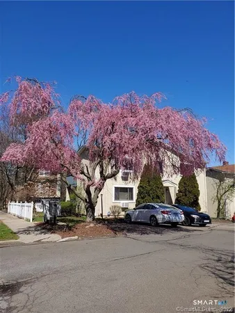 $1,700 | 60 Plainfield Avenue, Unit 10, West Haven, CT 06516