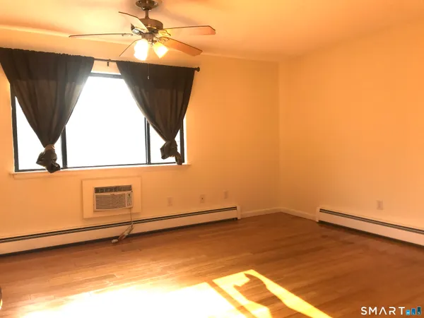 $1,700 | 60 Plainfield Avenue, Unit 10, West Haven, CT 06516
