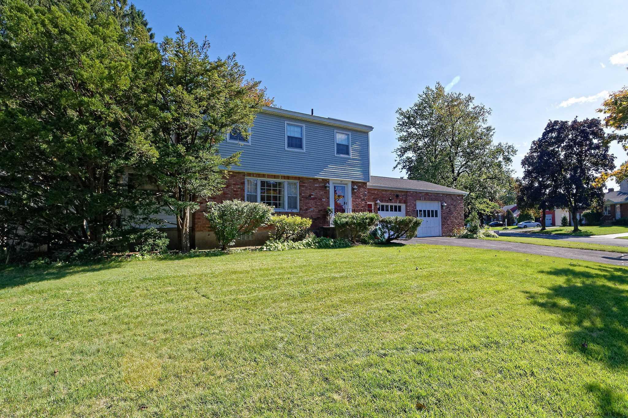 67 Miles Standish Road Rotterdam, NY 12306 - Photo 2 of 35 Photo 2