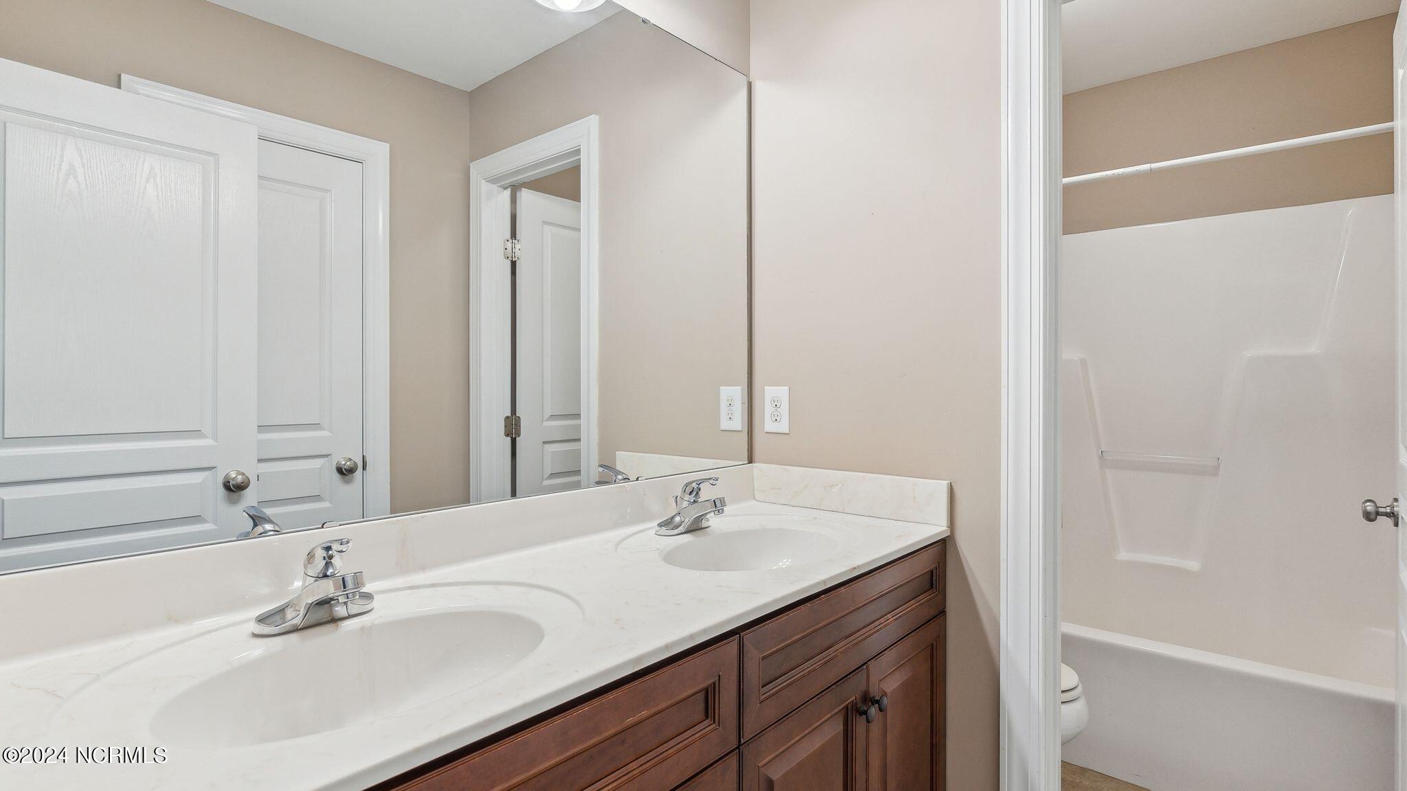 216 Sandy Springs Road Aberdeen, NC 28315 - Photo 27 of 40 24_DSC05744