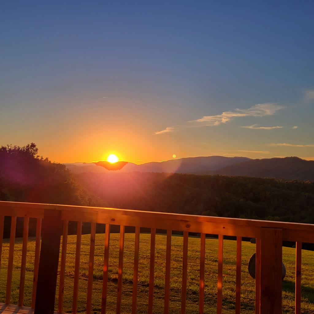 880 Johnny's Ridge Road Ferrum, VA 24088 - Photo 4 of 47 Gallery Image 4