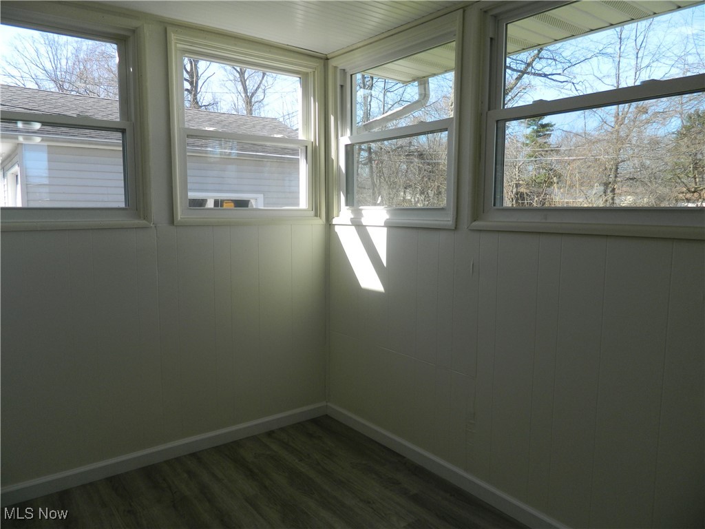4888 Forest Road Mentor, OH 44060 - Photo 10 of 20