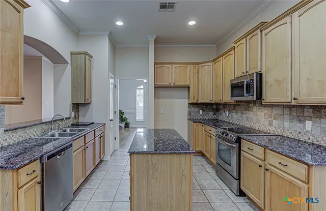 $429,000 | 3207 Spring Canyon Road, Belton, TX 76513