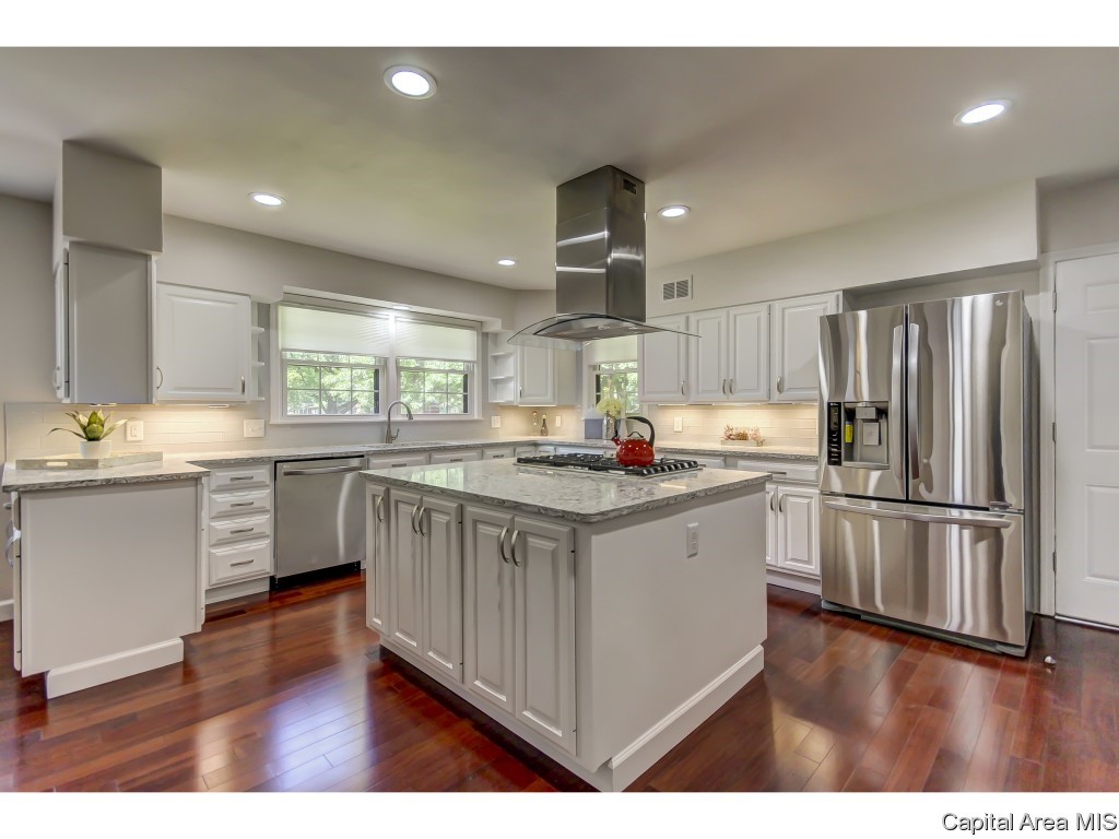100 Pinehurst Drive Springfield, IL 62704 - Photo 15 of 36
