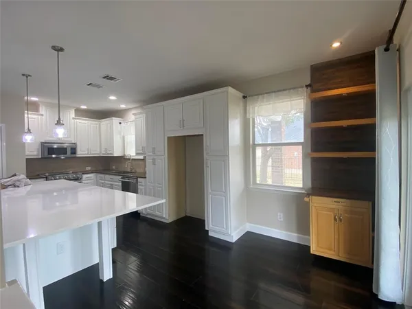 $3,700 | 2920 Pinehurst Lane, Grand Prairie, TX 75104