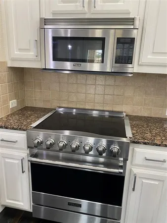 $3,700 | 2920 Pinehurst Lane, Grand Prairie, TX 75104