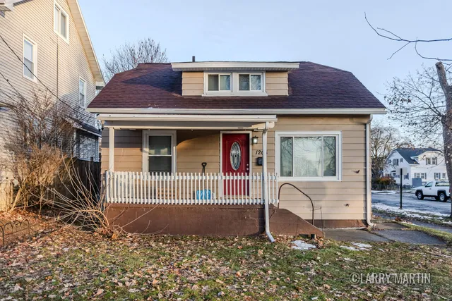 $210,000 | 1205 Dayton Street Southwest, Grand Rapids, MI 49504