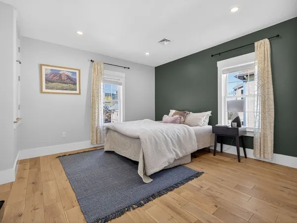 $1,250,000 | 57 Farragut Avenue, Unit 2, Somerville, MA 02144