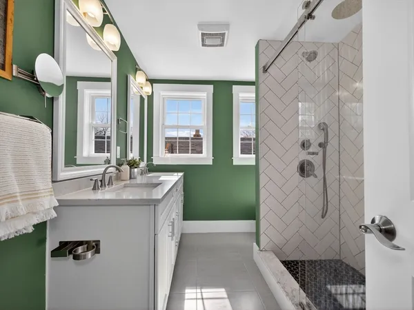 $1,250,000 | 57 Farragut Avenue, Unit 2, Somerville, MA 02144