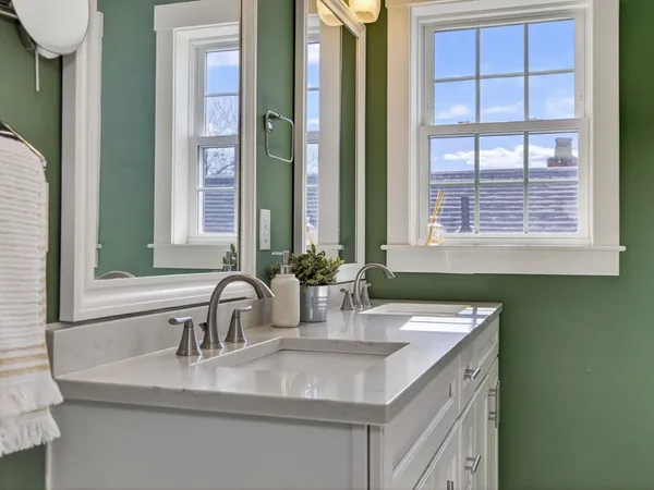 $1,250,000 | 57 Farragut Avenue, Unit 2, Somerville, MA 02144