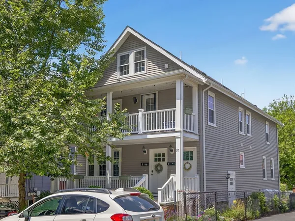 $1,250,000 | 57 Farragut Avenue, Unit 2, Somerville, MA 02144