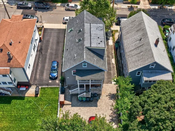 $1,250,000 | 57 Farragut Avenue, Unit 2, Somerville, MA 02144