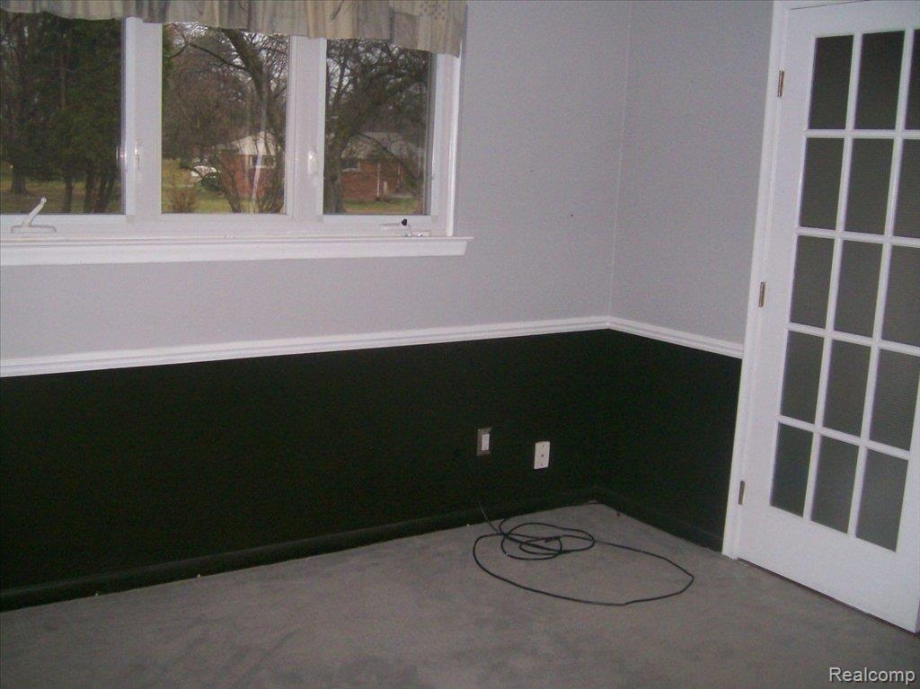 1140 Concord Road Rochester, MI 48309 - Photo 5 of 15 1140 concord 003