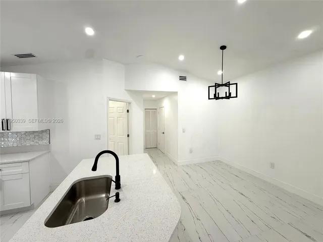 $2,800 | 8989 Northwest 53rd Street, Sunrise, FL 33351