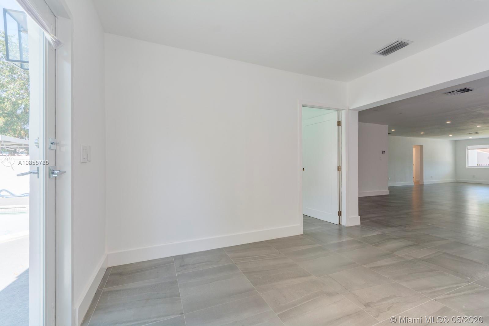 3855 Southwest 1st Street Miami, FL 33134 - Photo 17 of 39