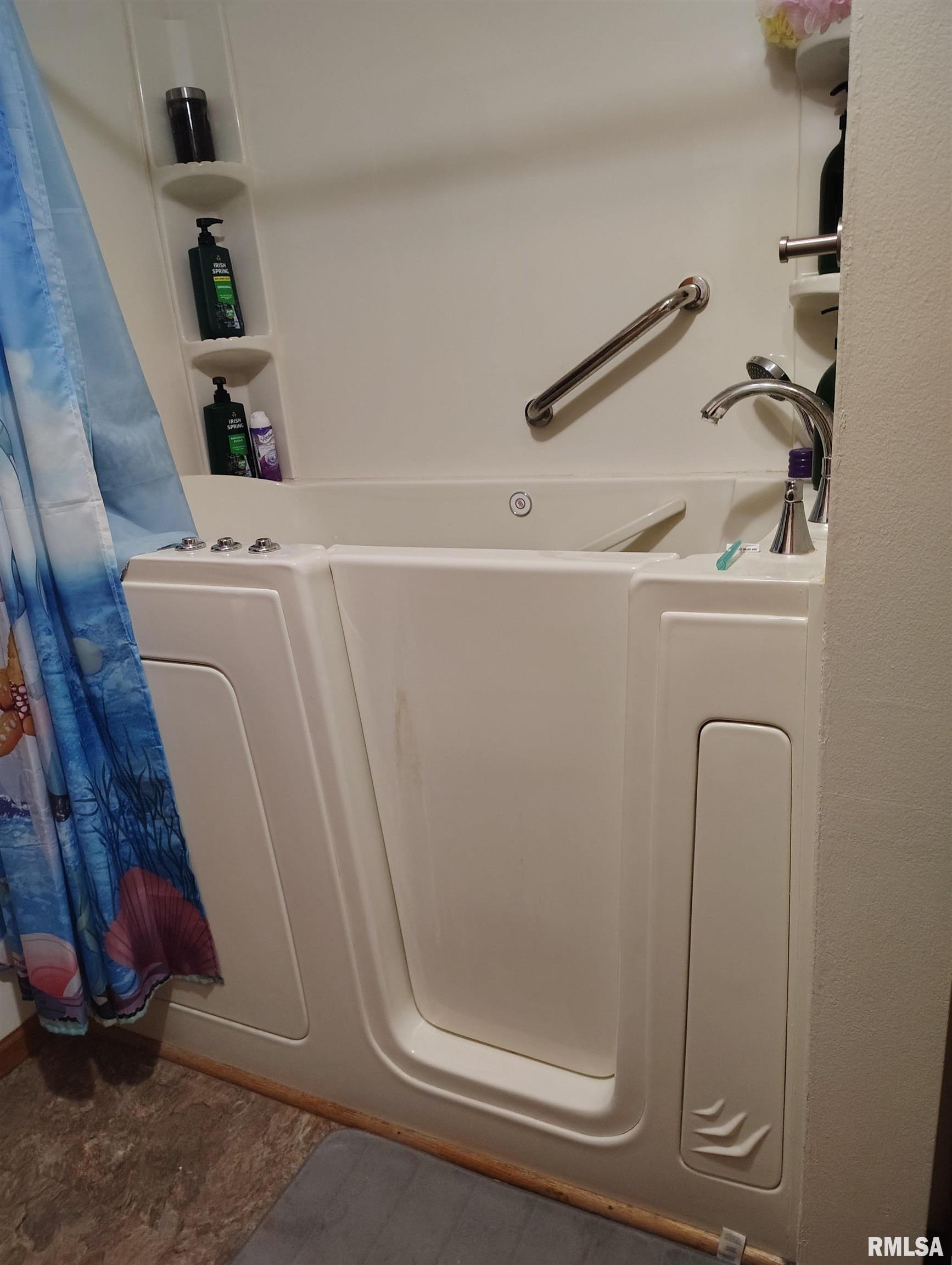 26588 East Maplewood Lane Canton, IL 61520 - Photo 27 of 50