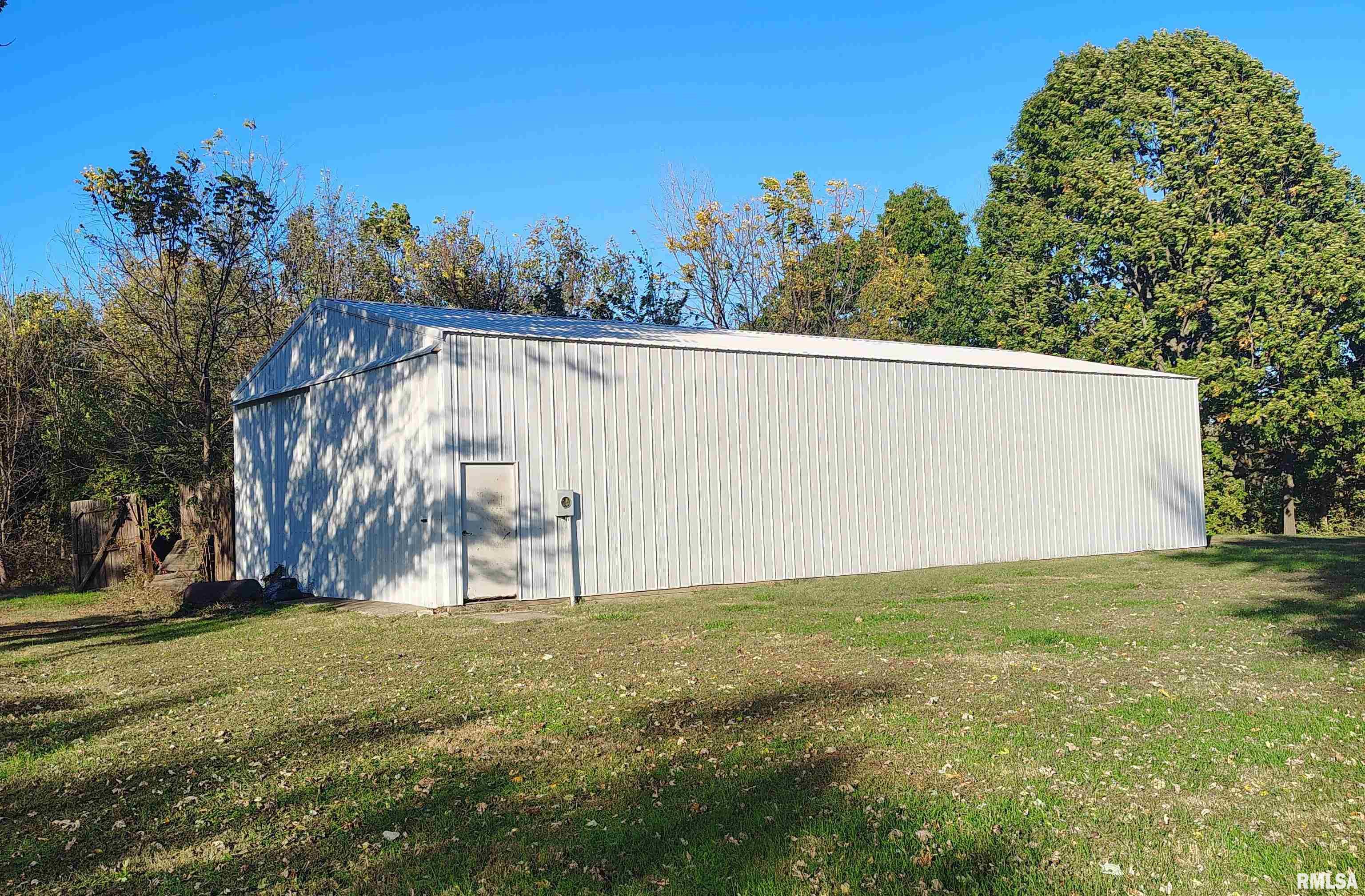 26588 East Maplewood Lane Canton, IL 61520 - Photo 33 of 50