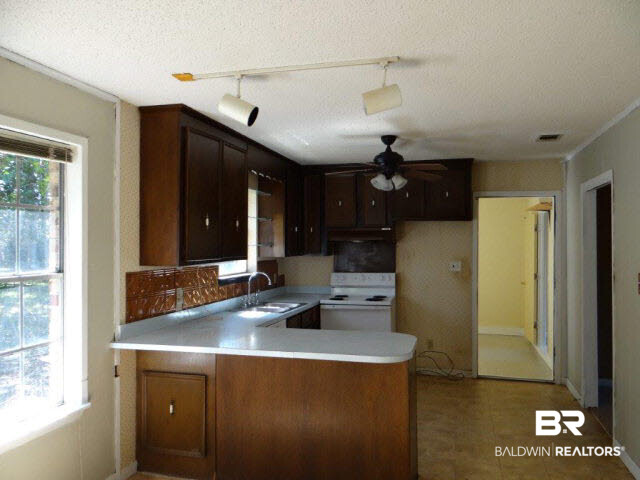 1102 Whispering Pines Road Daphne, AL 36526 - Photo 14 of 17