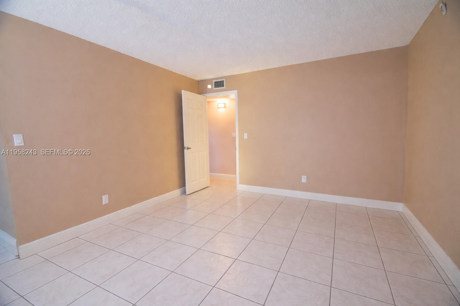 9301 Southwest 4th Street, Unit 114E Miami, FL 33174 - Photo 17 of 46