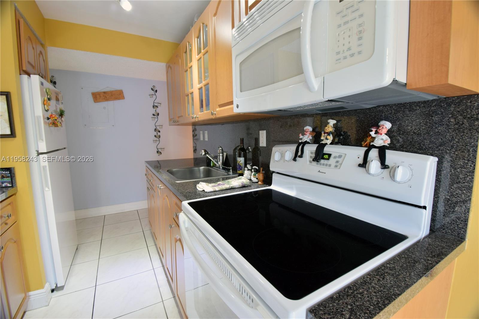 9301 Southwest 4th Street, Unit 114E Miami, FL 33174 - Photo 9 of 46