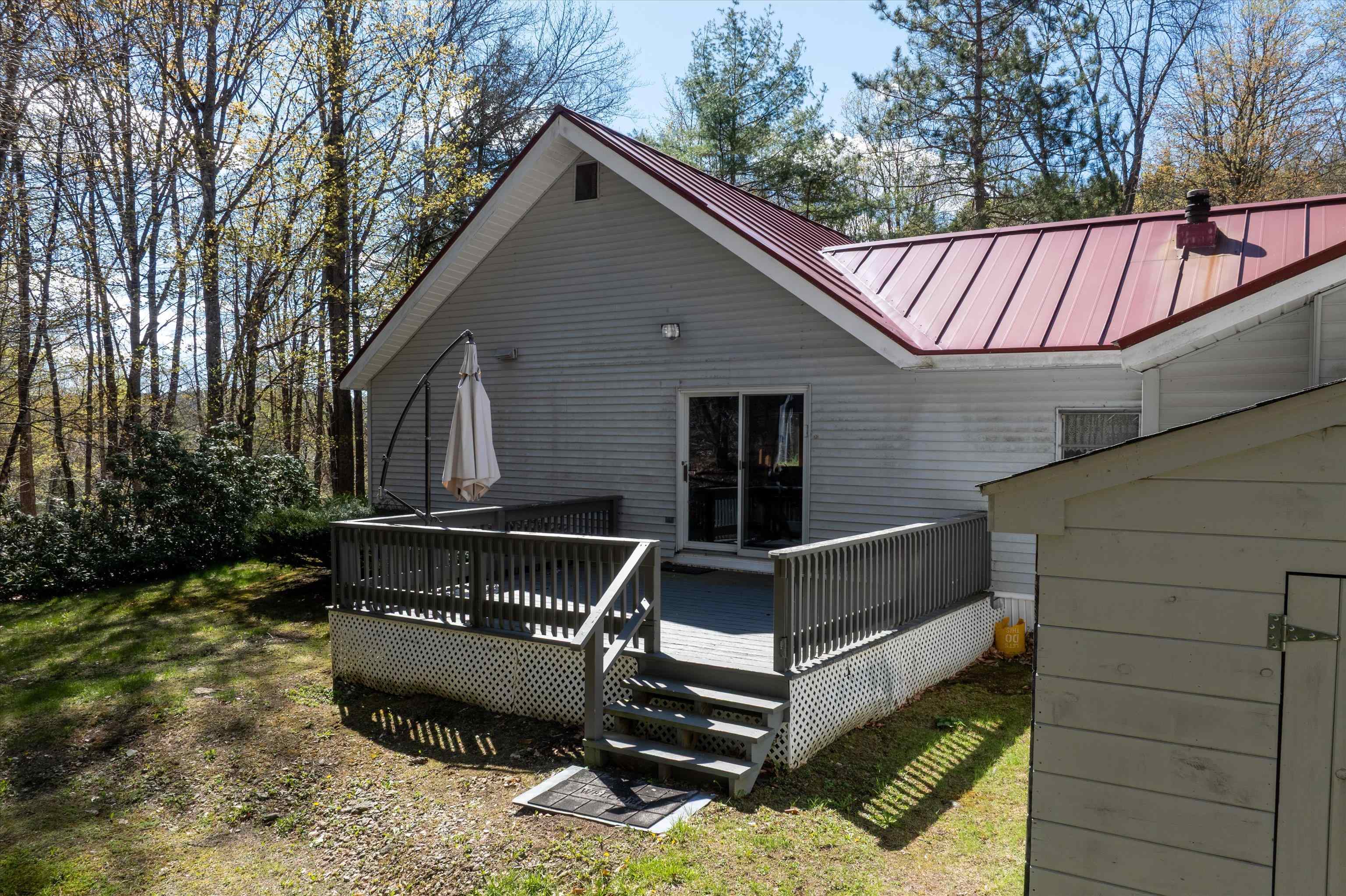 1417 Dublin Road Plymouth, VT 05149 - Photo 18 of 39