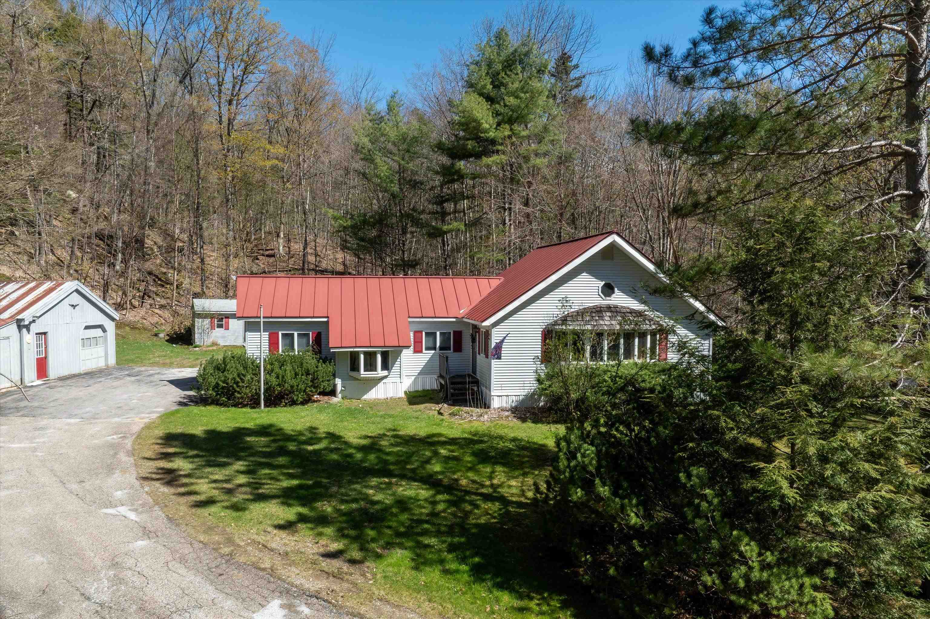 1417 Dublin Road Plymouth, VT 05149 - Photo 30 of 39