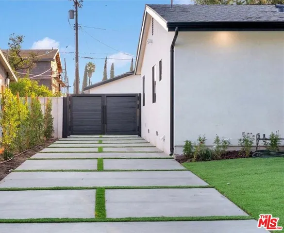 $2,200 | 10507 Dempsey Avenue, Granada Hills, CA 91344