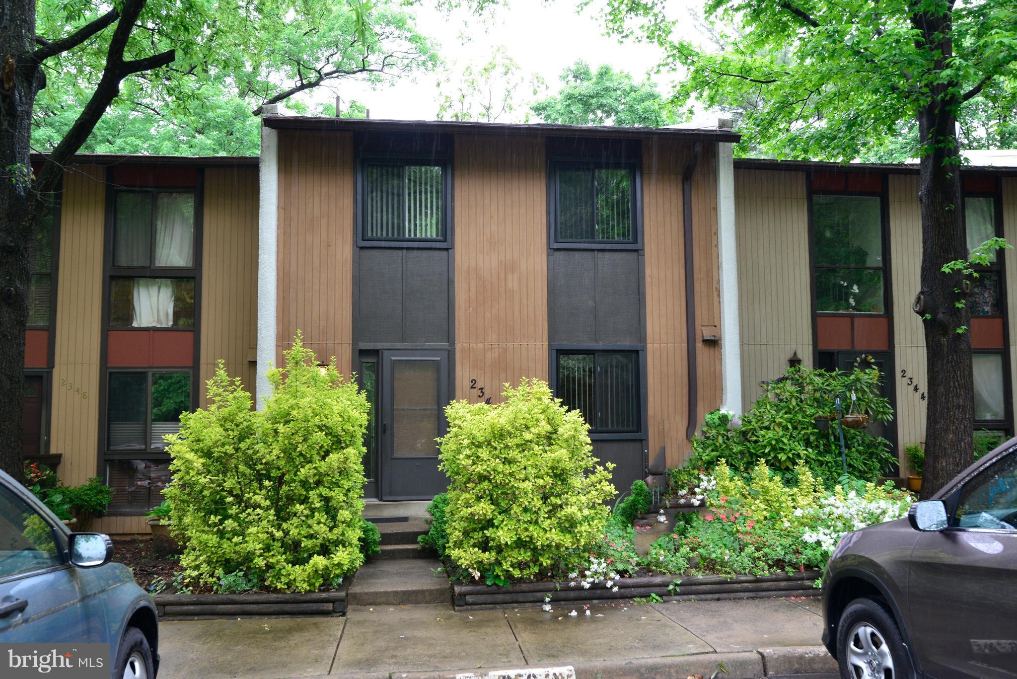 2346 Antiqua Court Reston, VA 20191 - Photo 1 of 27 View